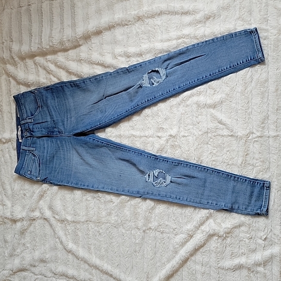 EUC Distressed Levi's Mile High Super Skinny Jeans 28 From Free People 👖 - Picture 1 of 11